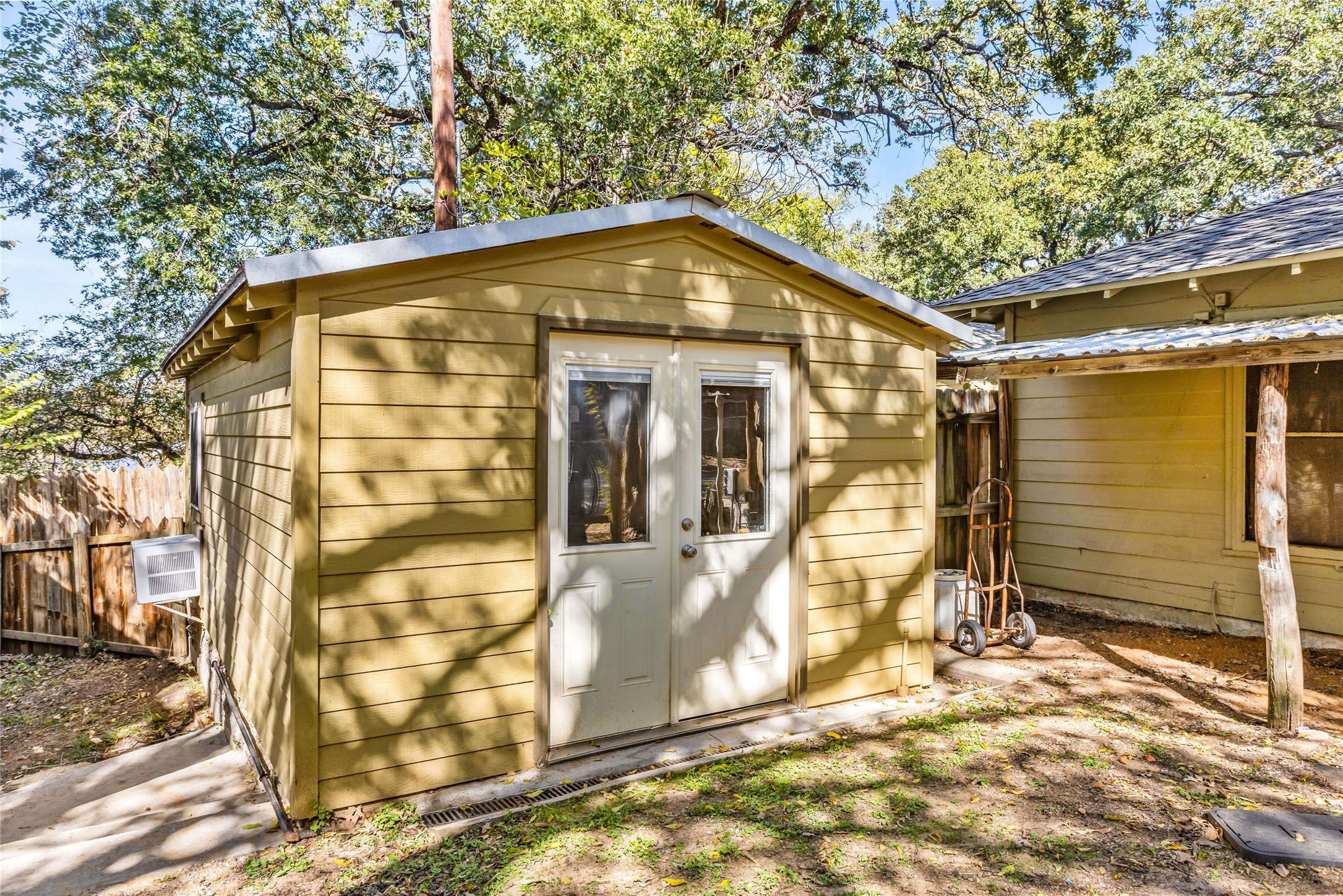916 Kimbrough Road Azle TX 76020