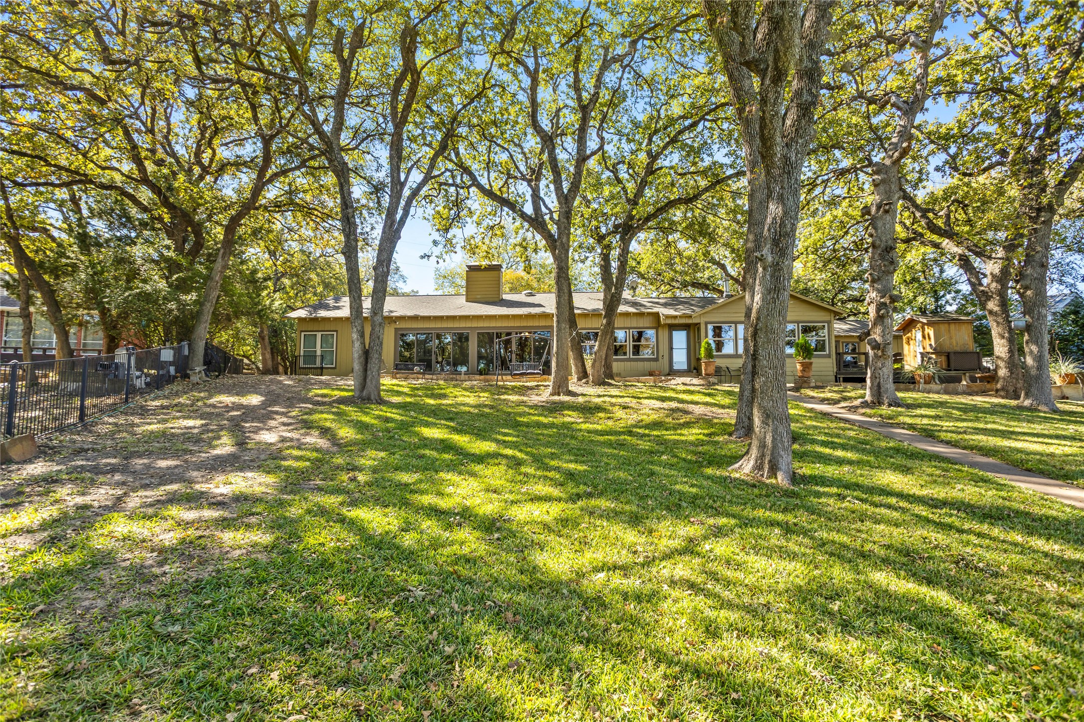 916 Kimbrough Road Azle TX 76020