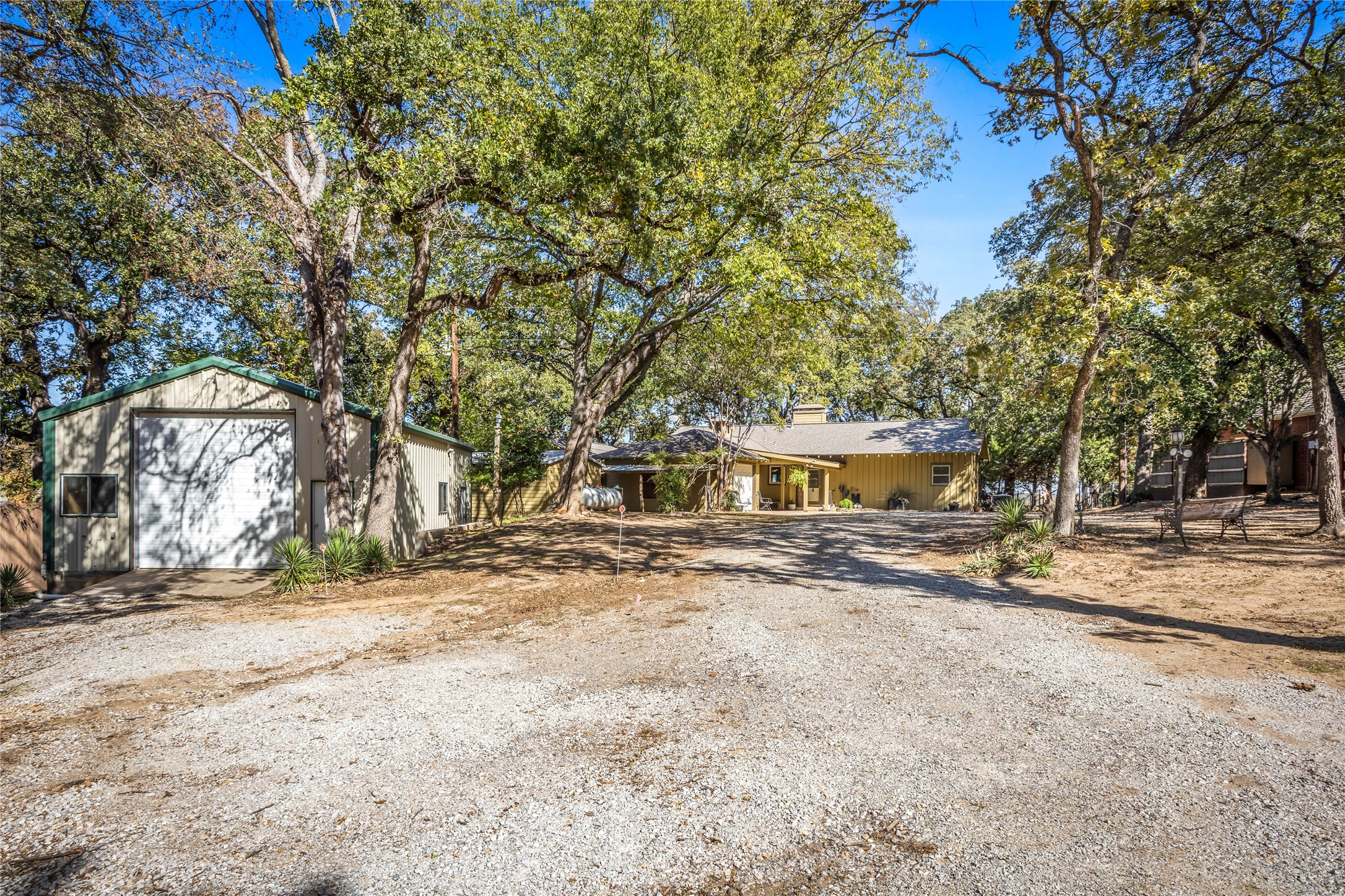 916 Kimbrough Road Azle TX 76020