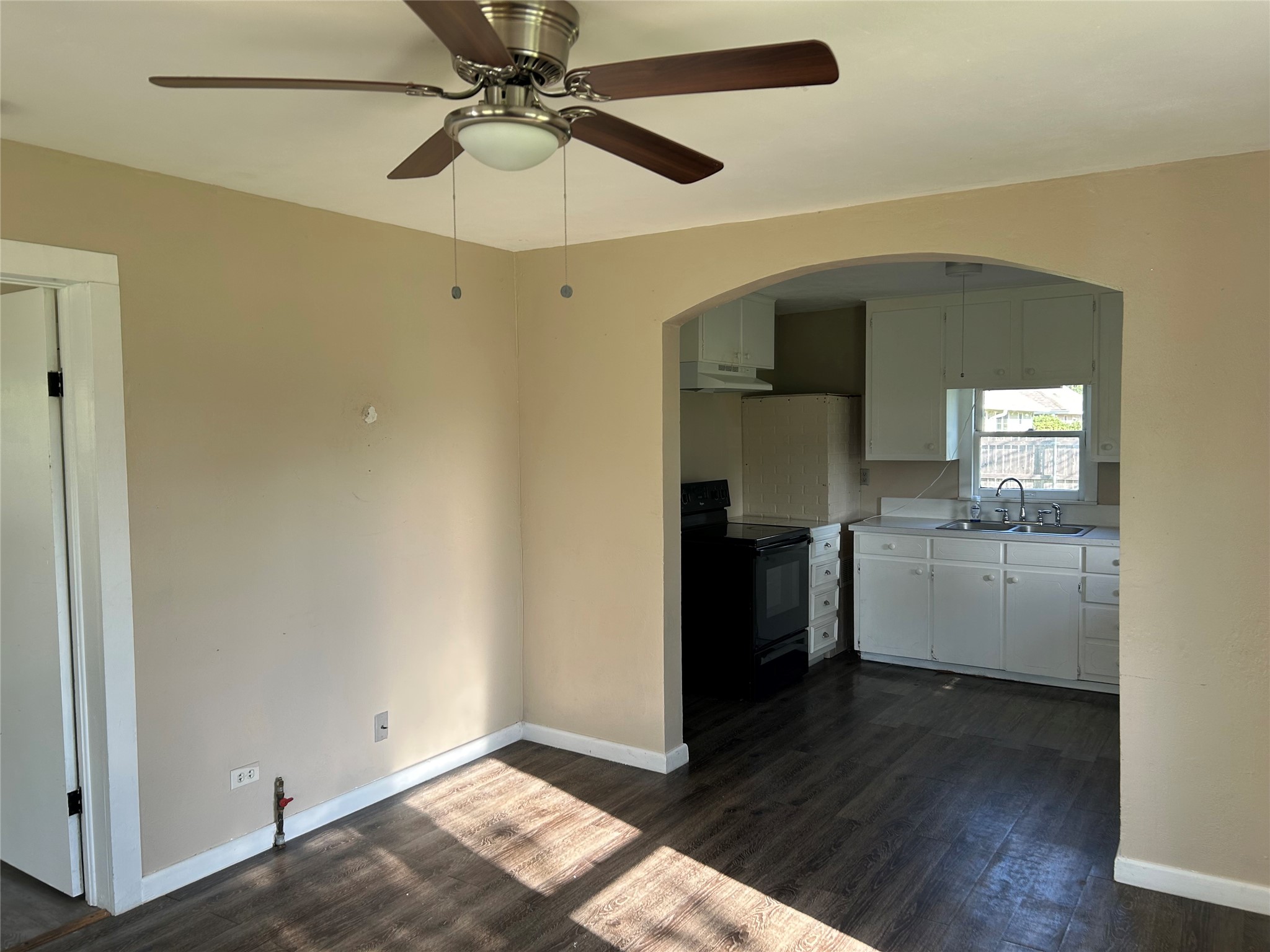 104 W Wilson Avenue Whitney TX 76692