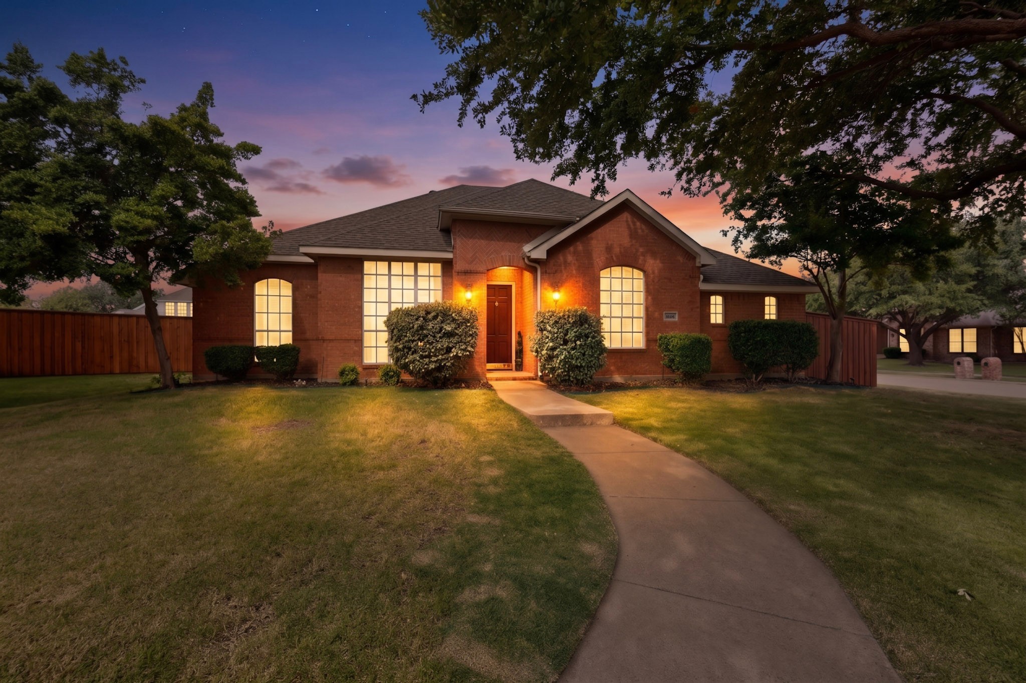 8406 Lexington Court Rowlett TX 75089