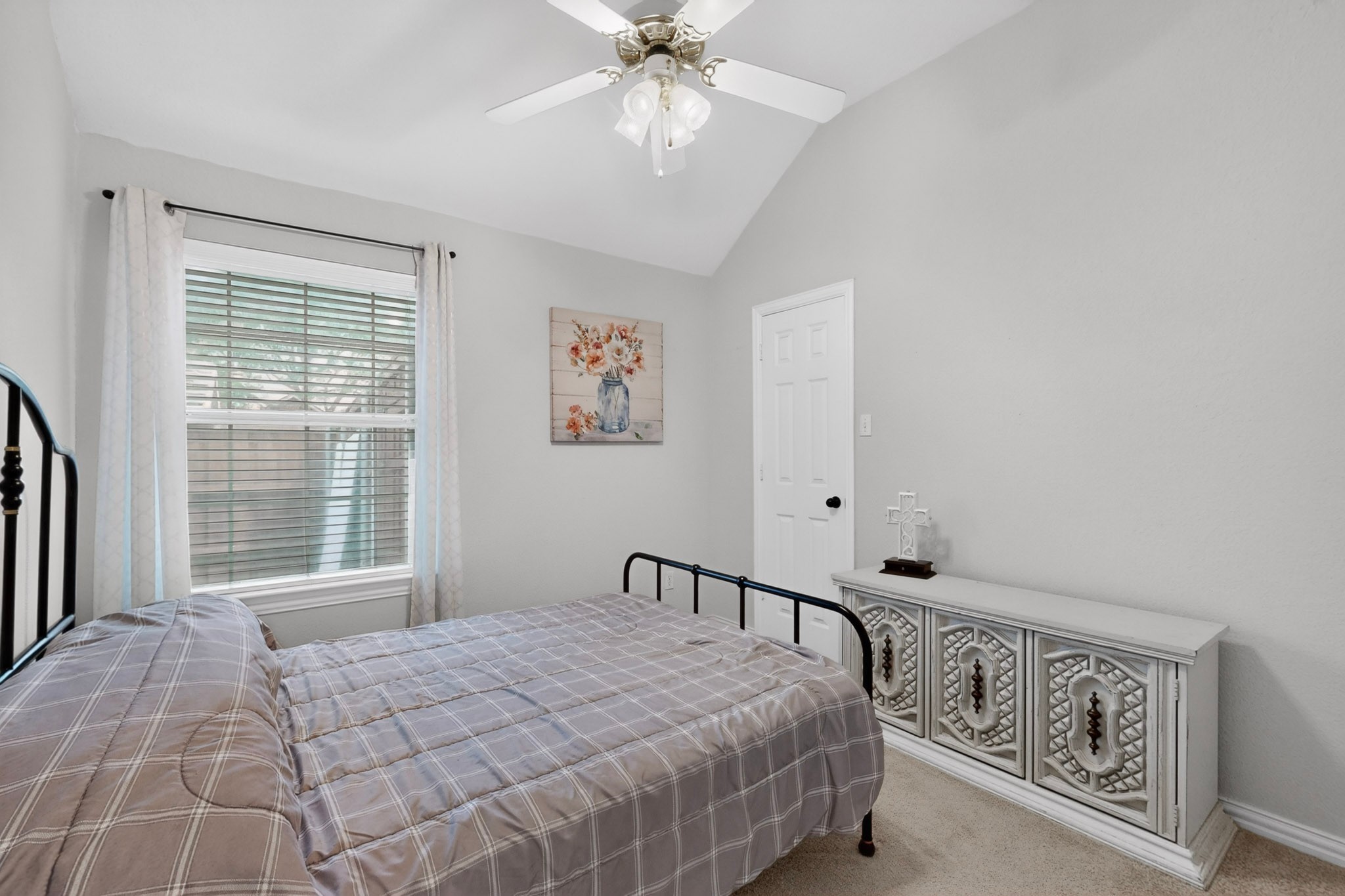8406 Lexington Court Rowlett TX 75089