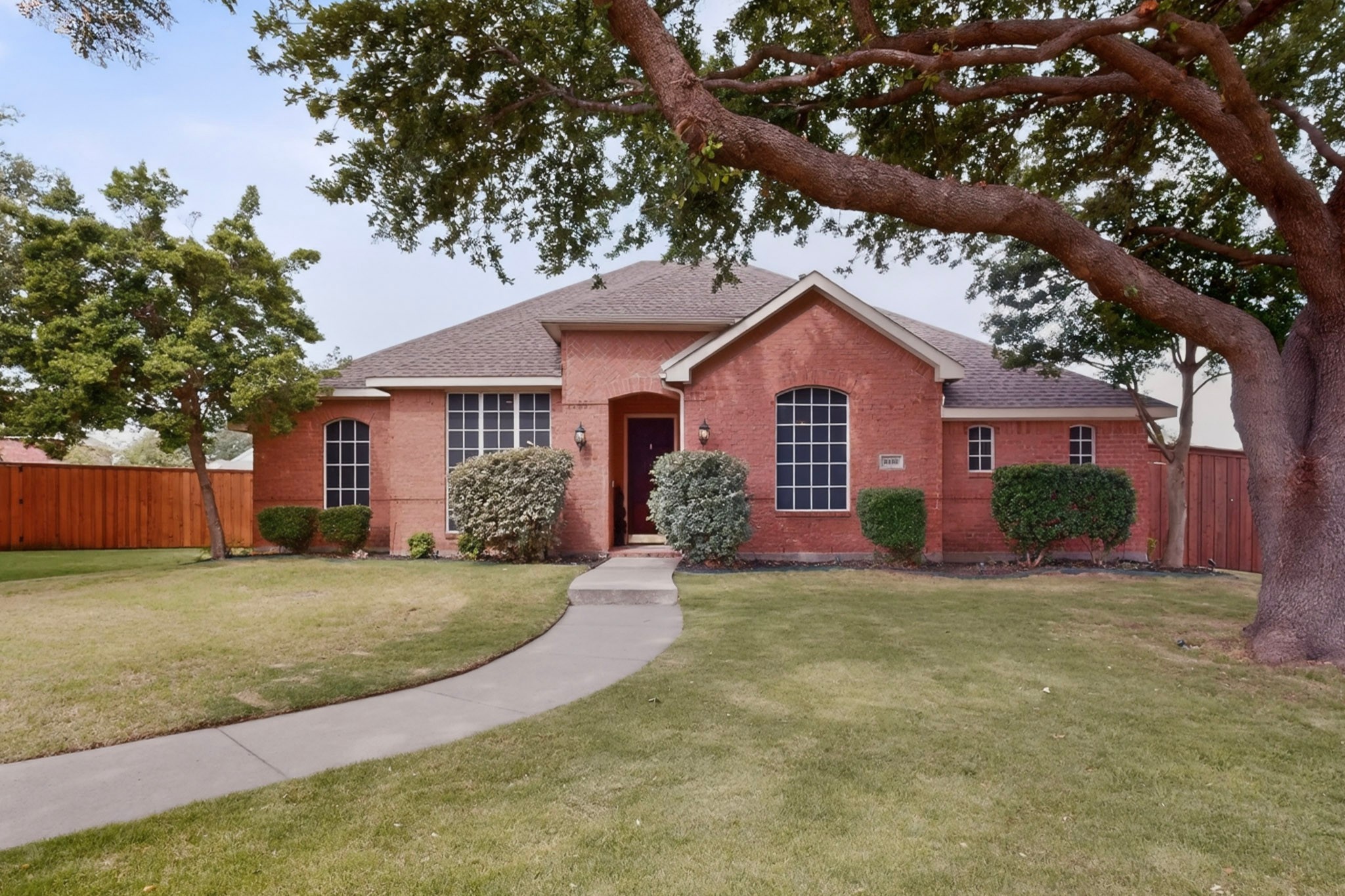 8406 Lexington Court Rowlett TX 75089