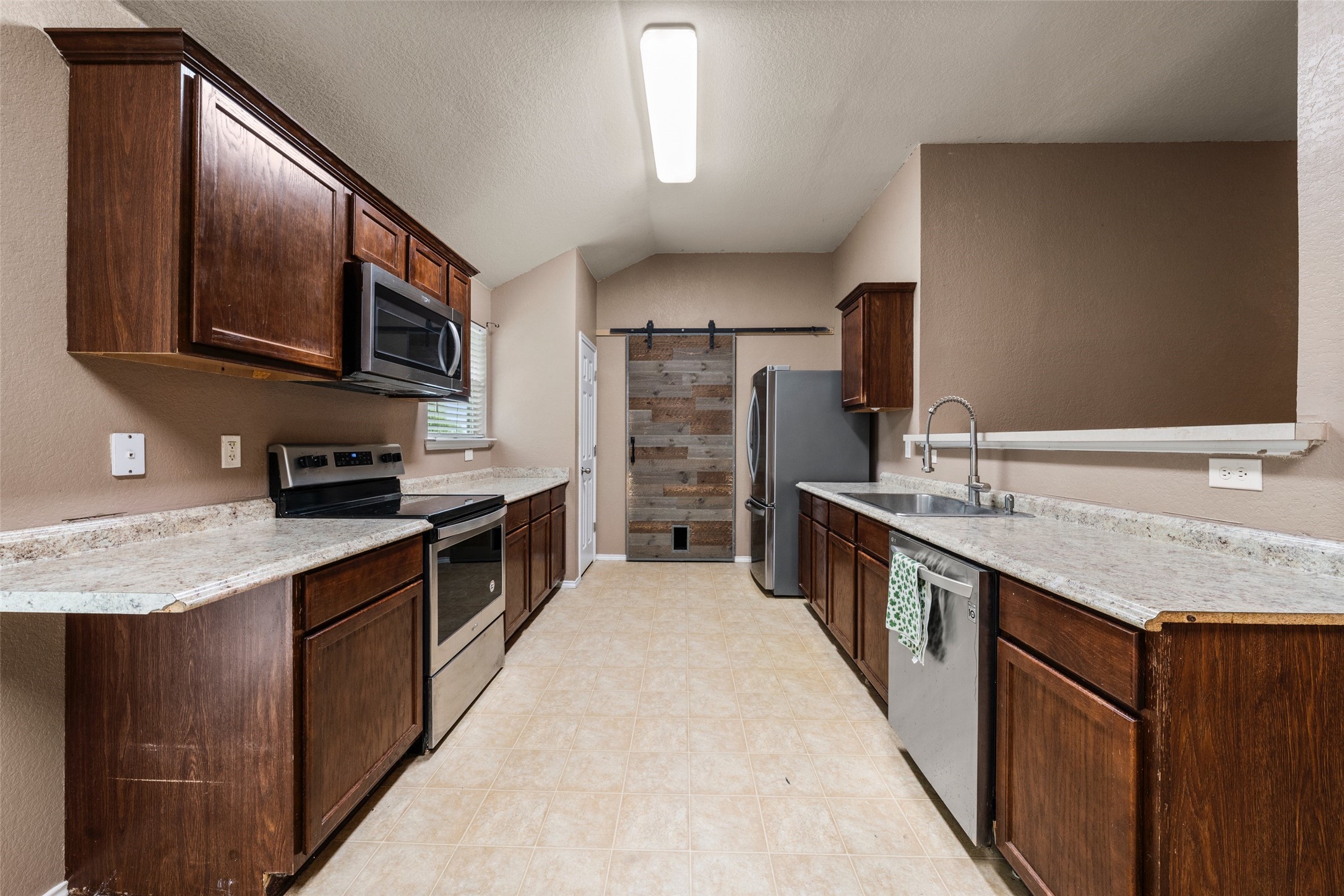 10512 Granada Drive Waco TX 76708