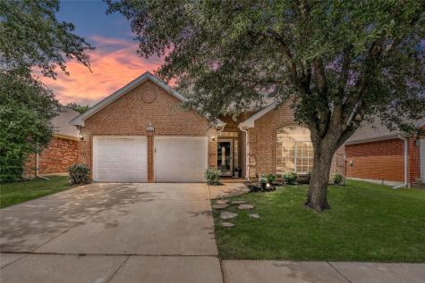 4825 Grainger Trail Fort Worth TX 76137