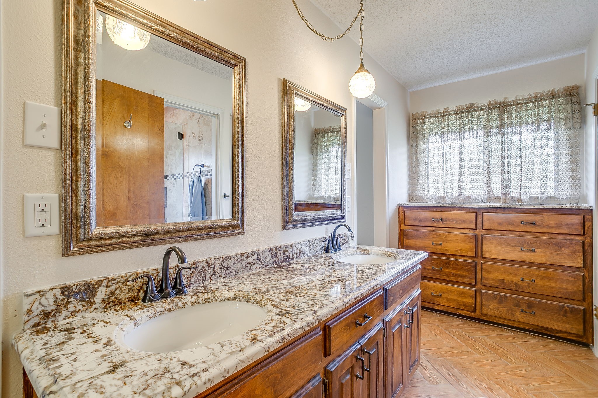 3503 Red Bud Drive Weatherford TX 76087