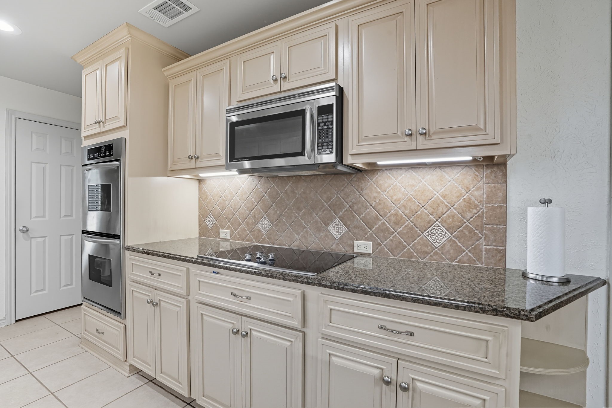 2517 Willowgate Lane Carrollton TX 75006