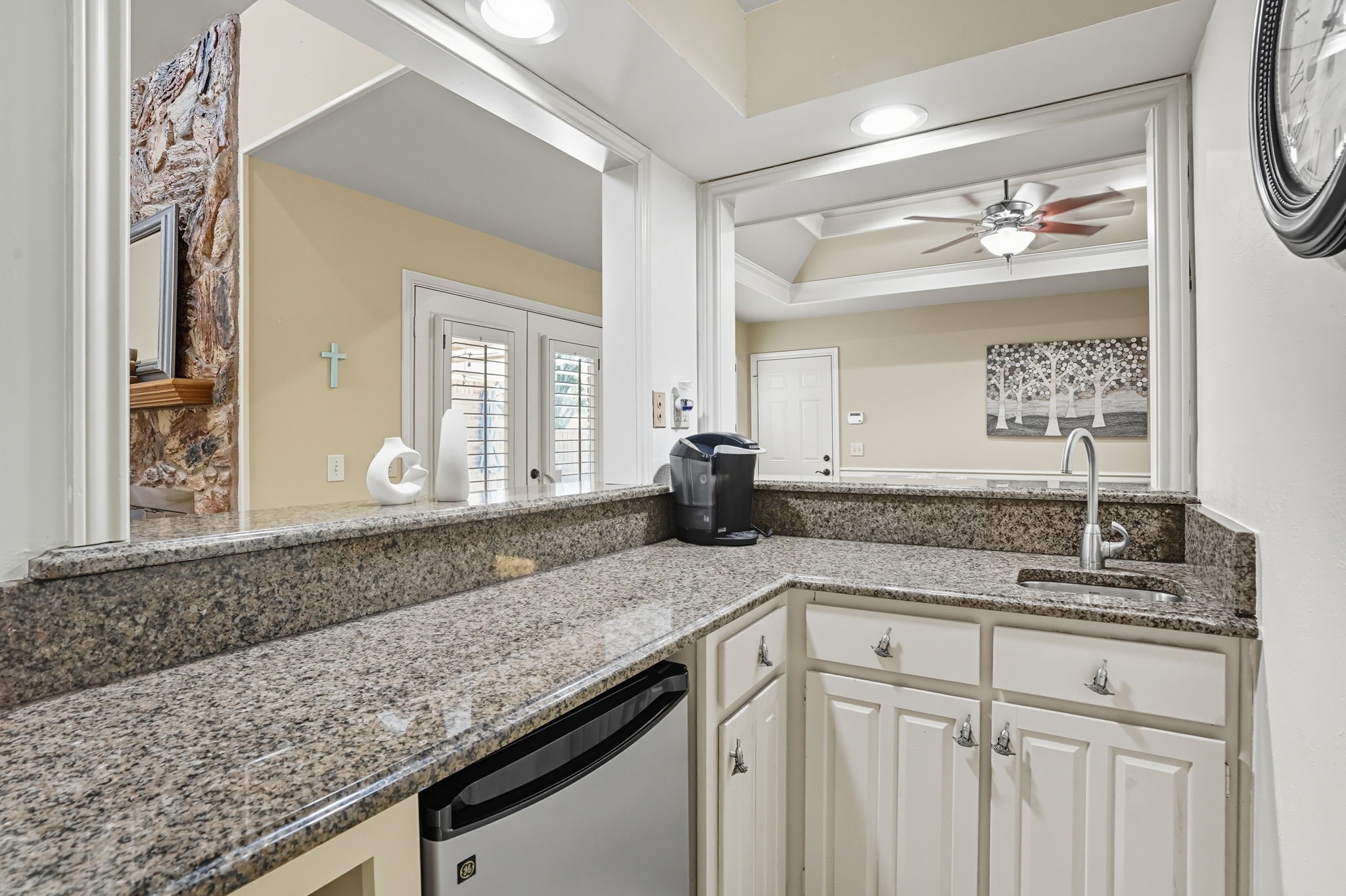 2517 Willowgate Lane Carrollton TX 75006