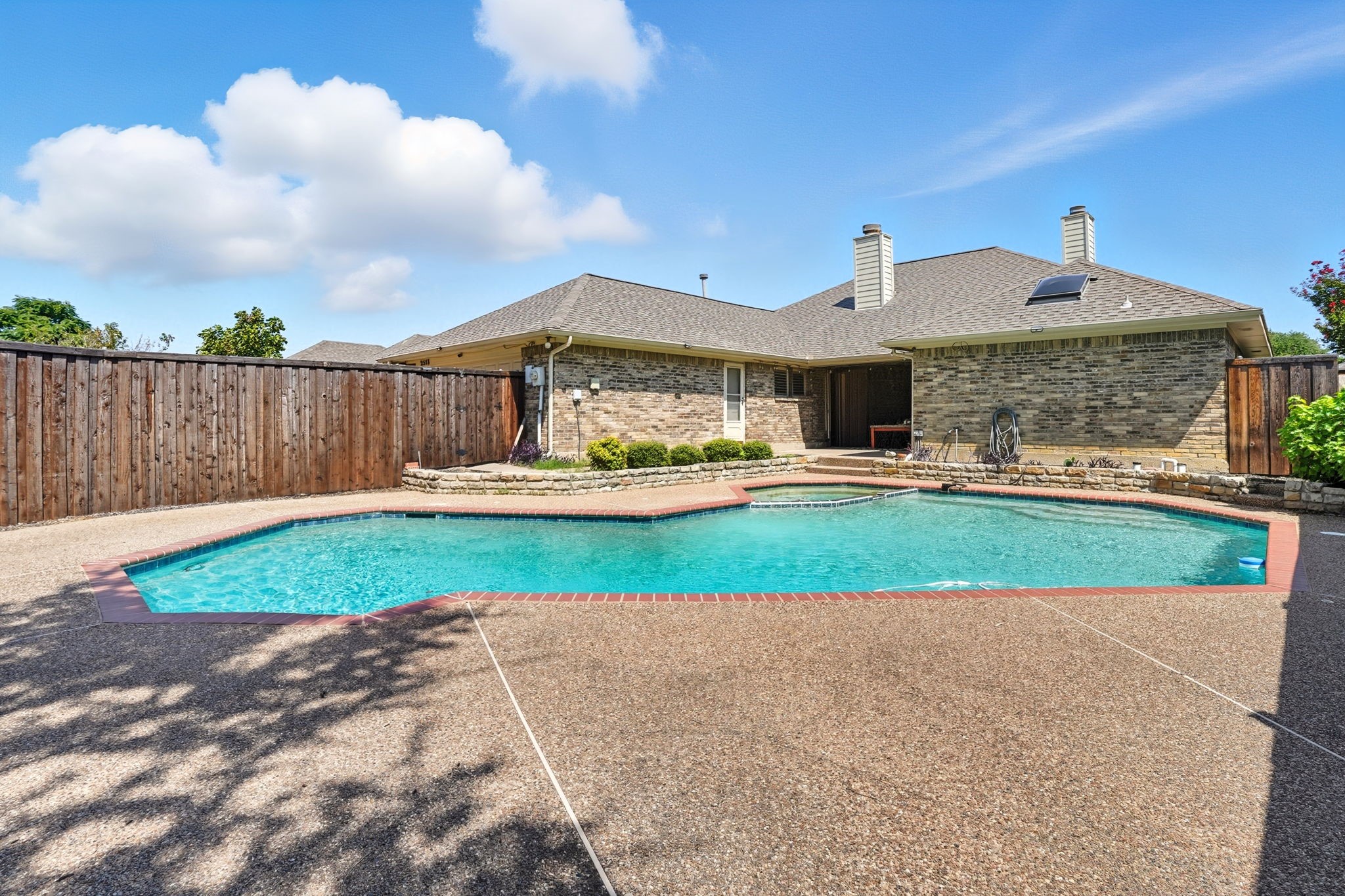 2517 Willowgate Lane Carrollton TX 75006