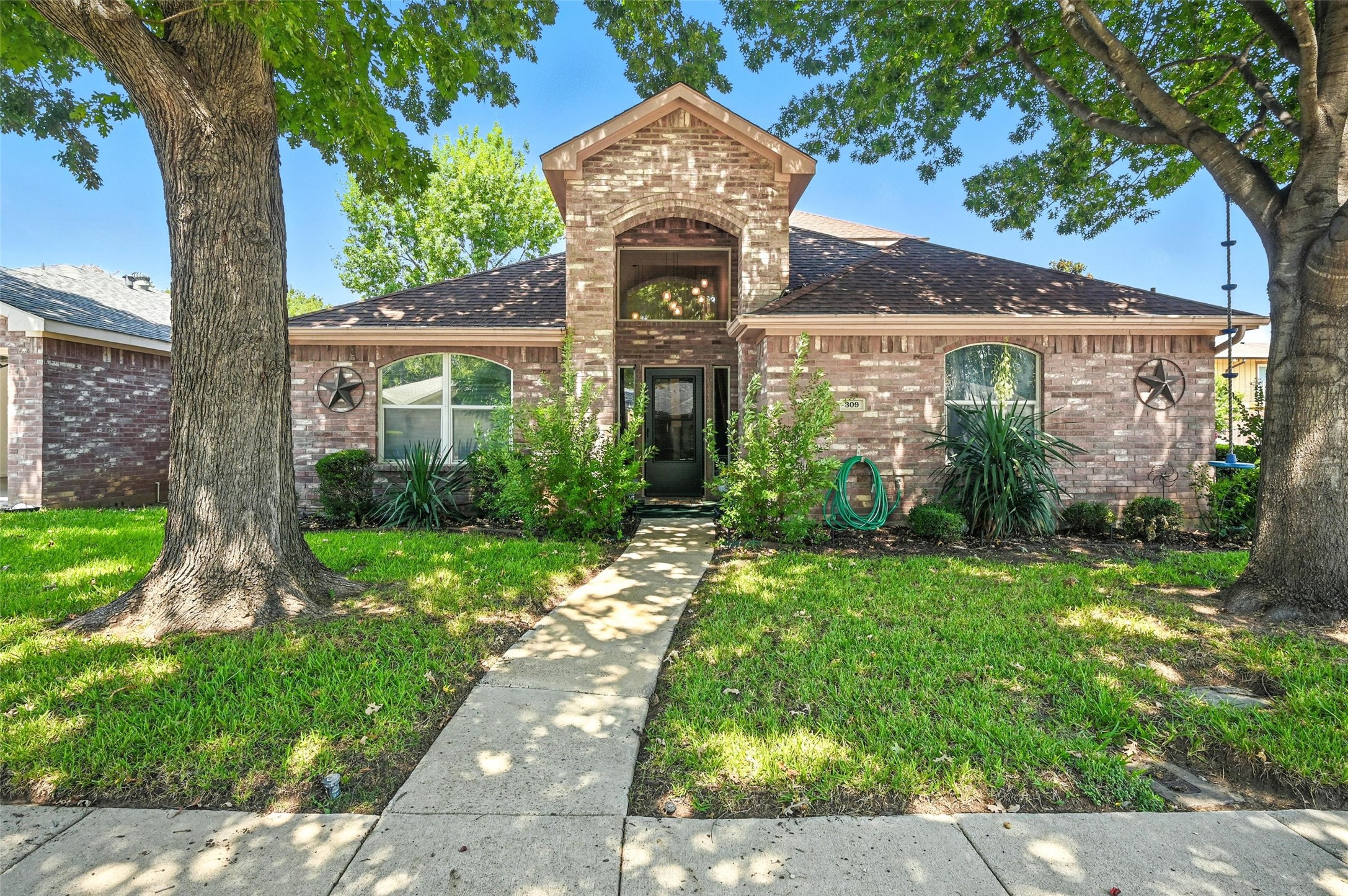 309 Familia Court Irving TX 75061