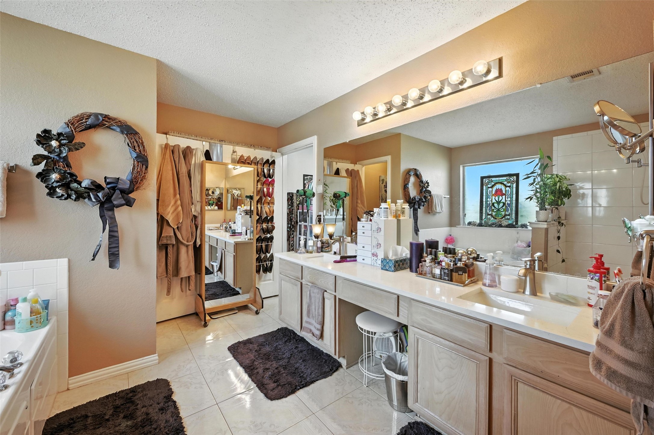 309 Familia Court Irving TX 75061
