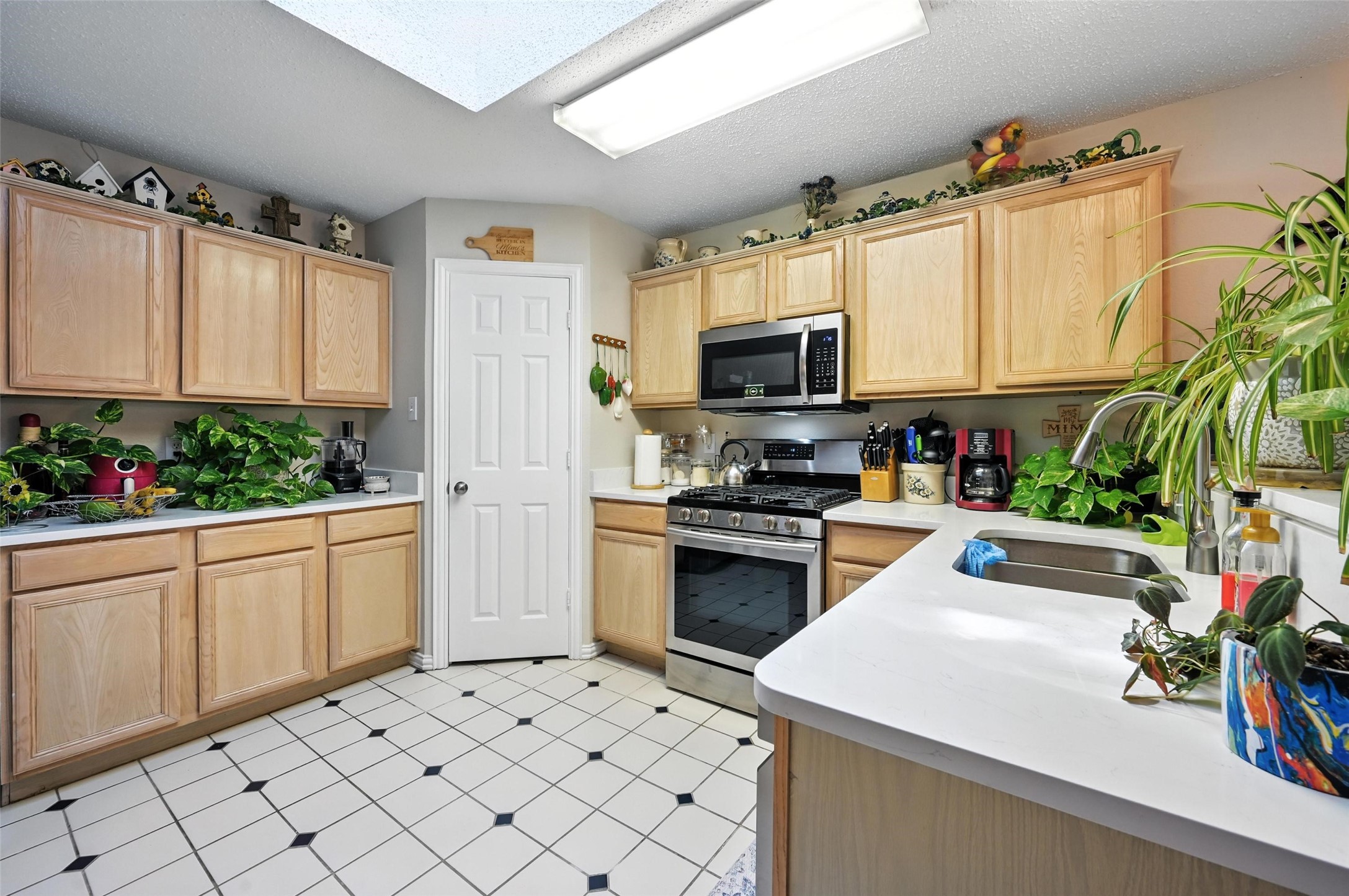 309 Familia Court Irving TX 75061