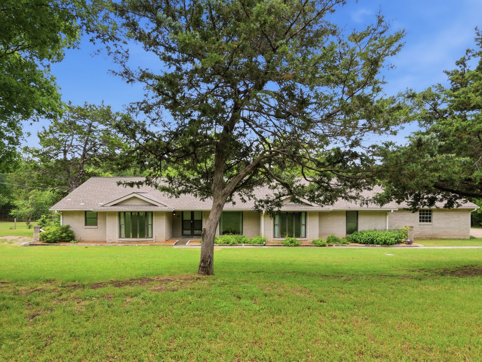 1014 Green Valley Lane Duncanville TX 75137