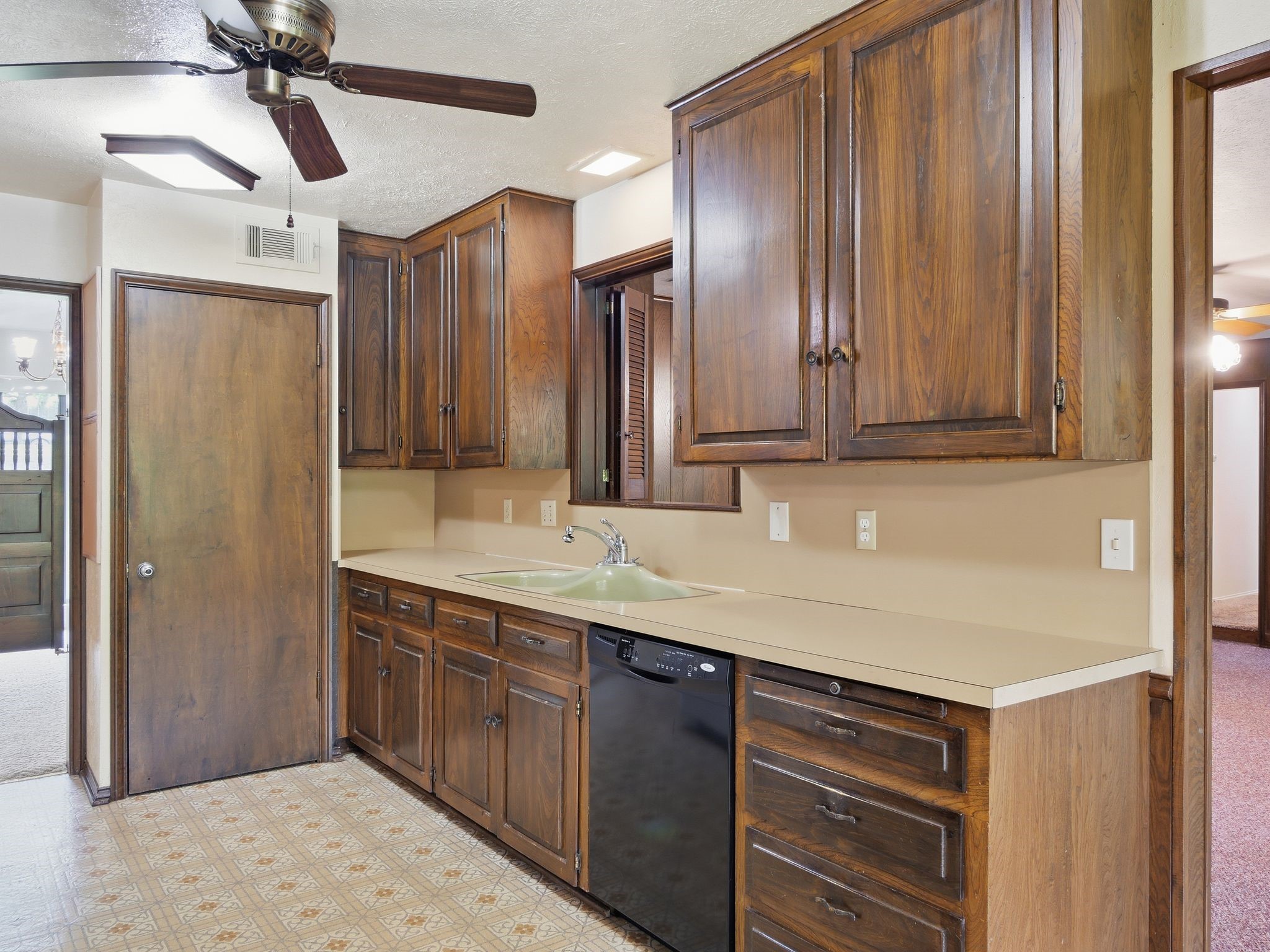 1014 Green Valley Lane Duncanville TX 75137