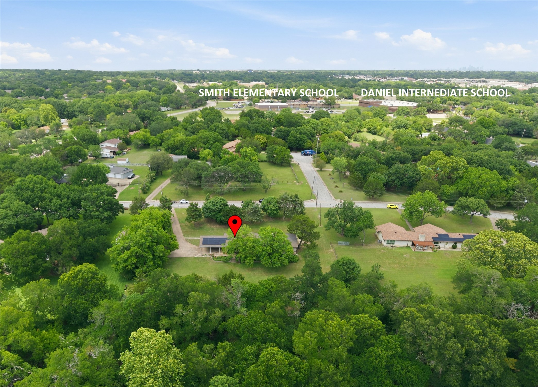 1014 Green Valley Lane Duncanville TX 75137