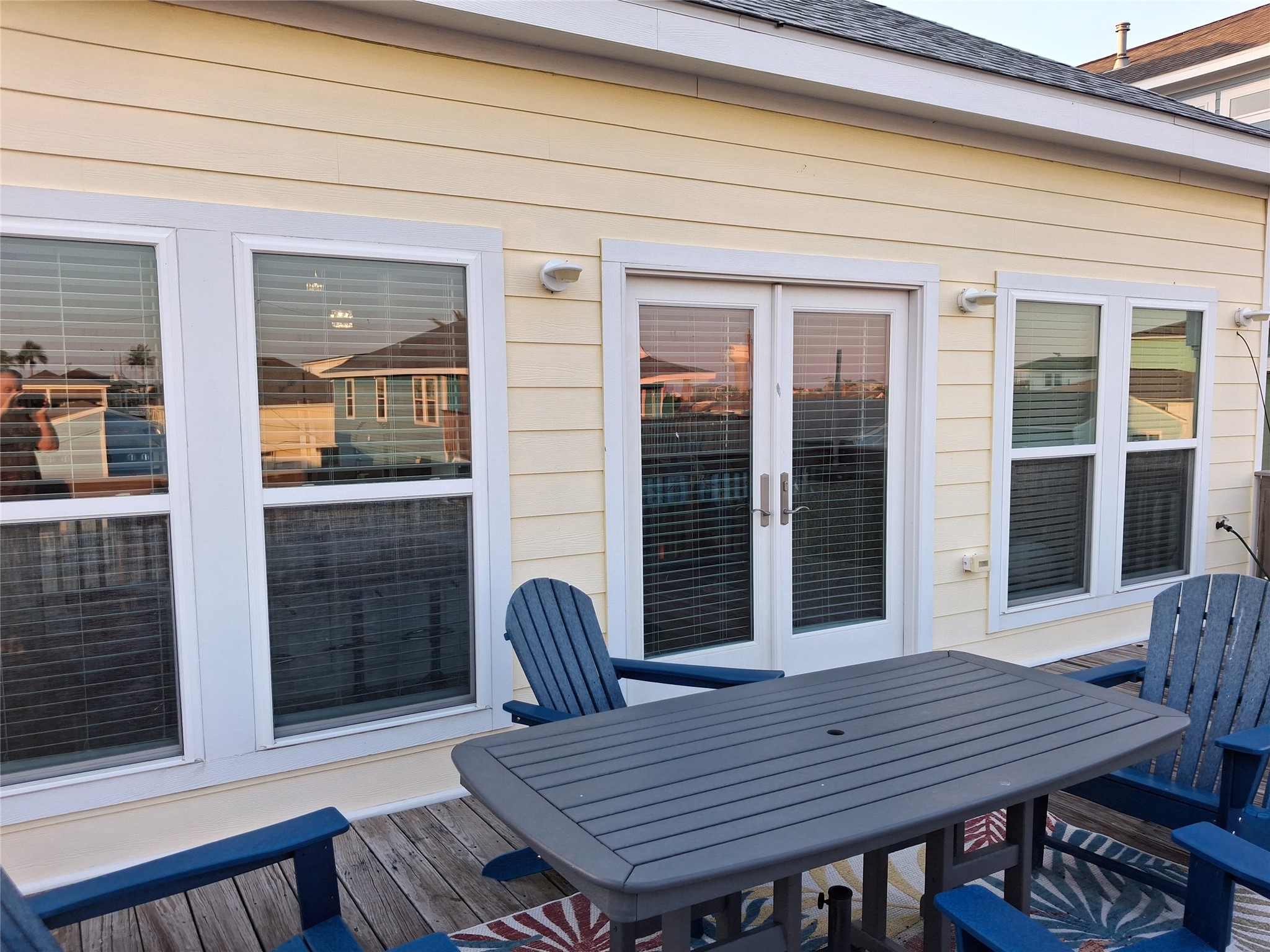 16715 Tahiti Way Jamaica Beach TX 77554