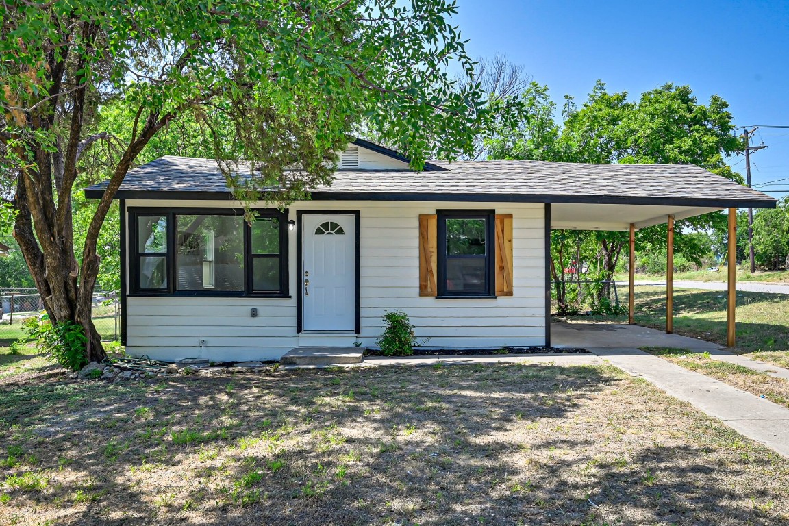 5435 Locke Avenue Fort Worth TX 76107