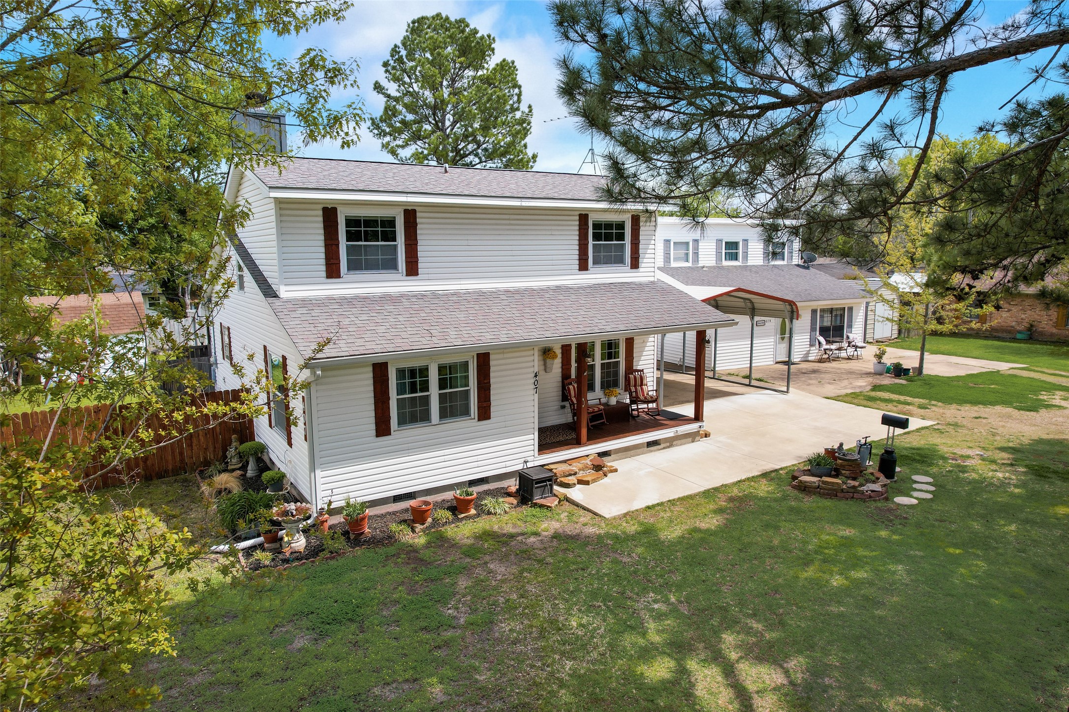 407 W 6th Street Kaufman TX 75142