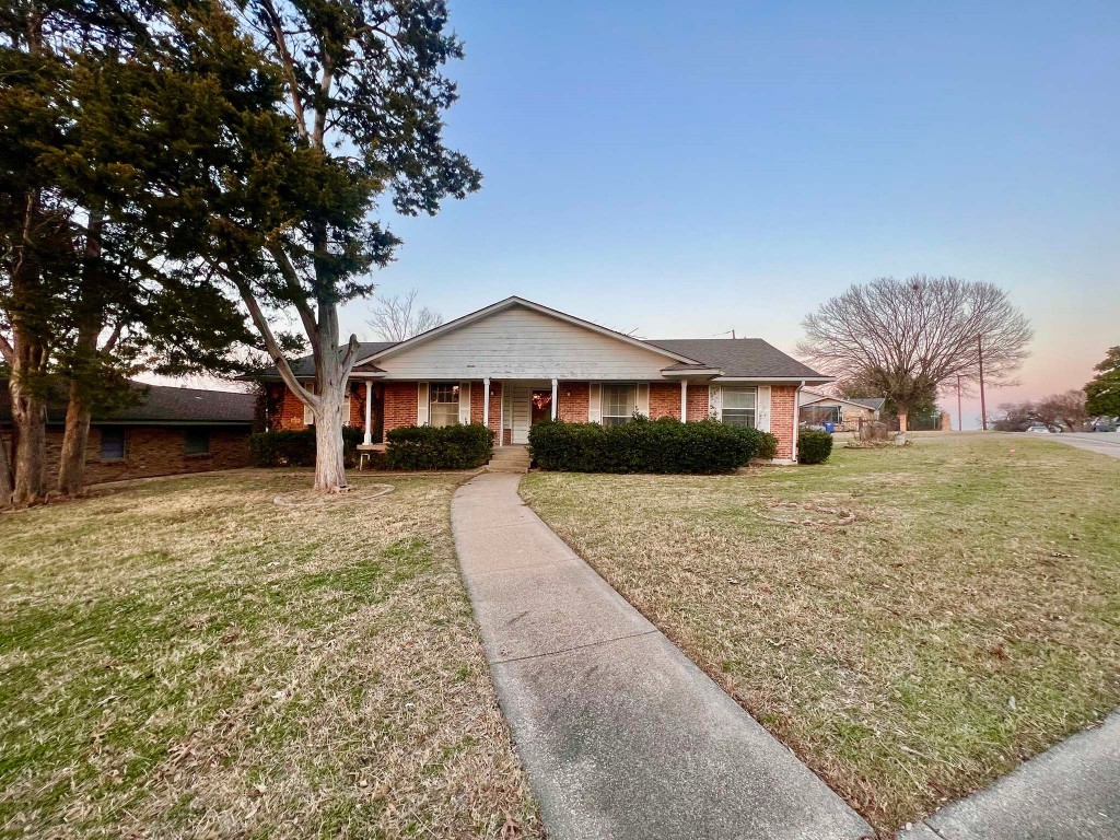 1293 Whispering Trail Dallas TX 75241