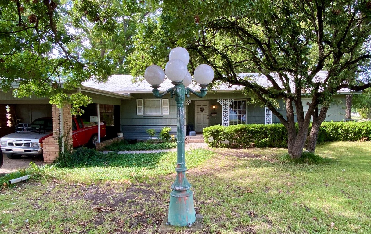 109 Olive Street Waxahachie TX 75165