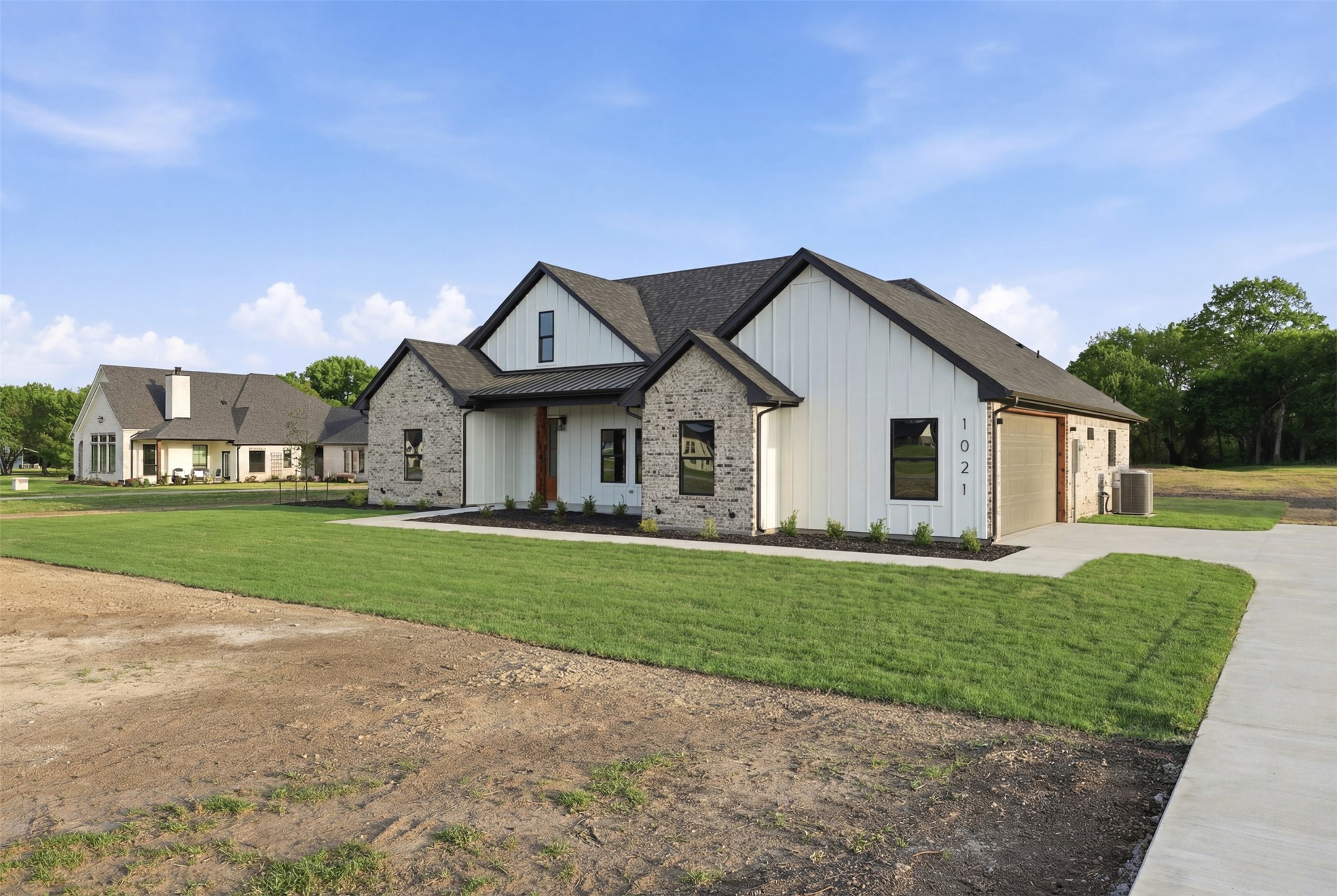 1021 Preserve Street Weatherford TX 76085