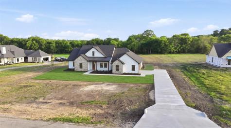 1021 Preserve Street Weatherford TX 76085