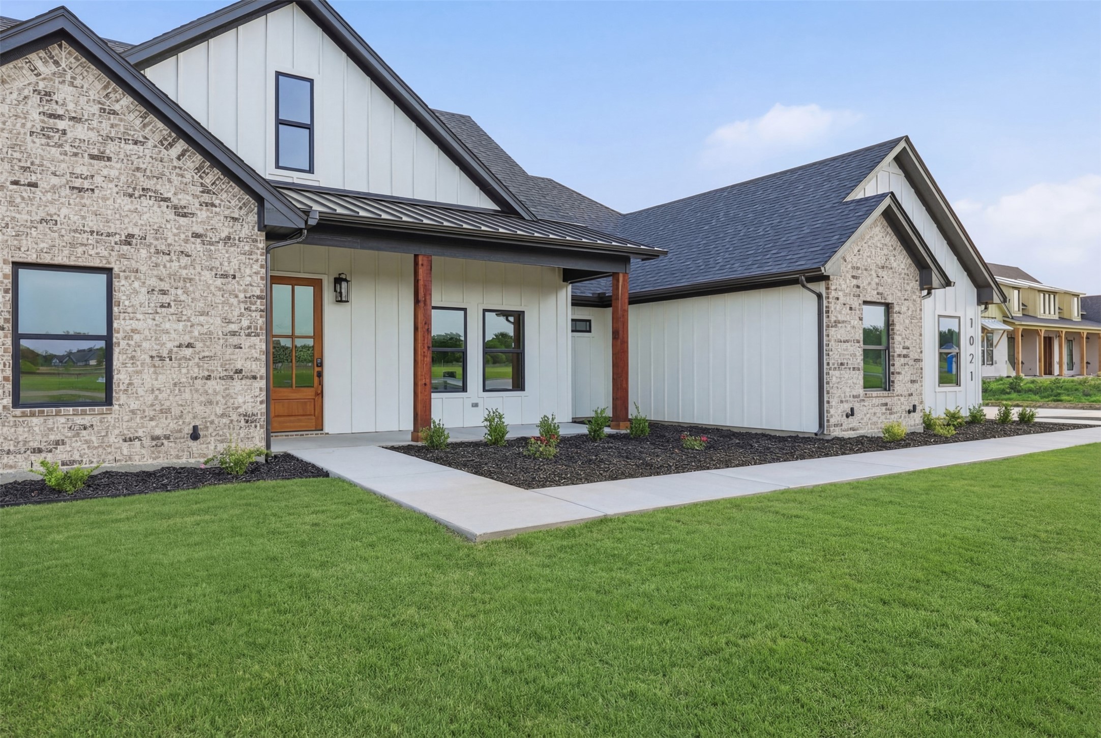 1021 Preserve Street Weatherford TX 76085