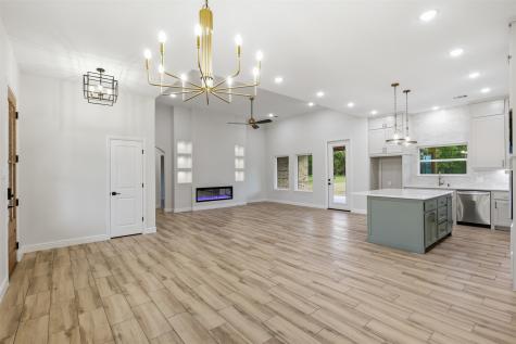 1021 Preserve Street Weatherford TX 76085
