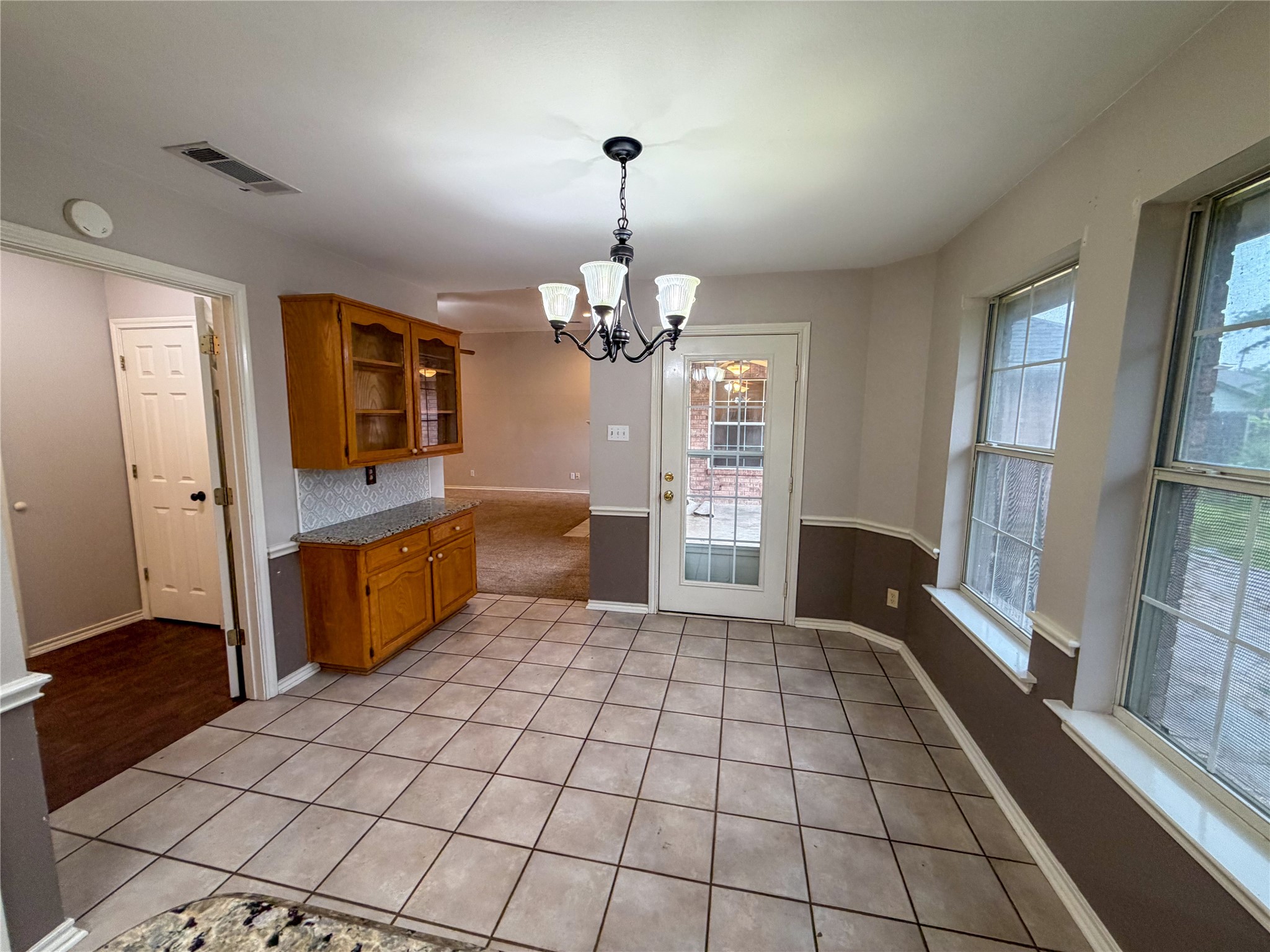 2204 N Village Drive Bonham TX 75418