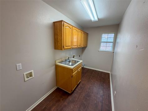 2204 N Village Drive Bonham TX 75418