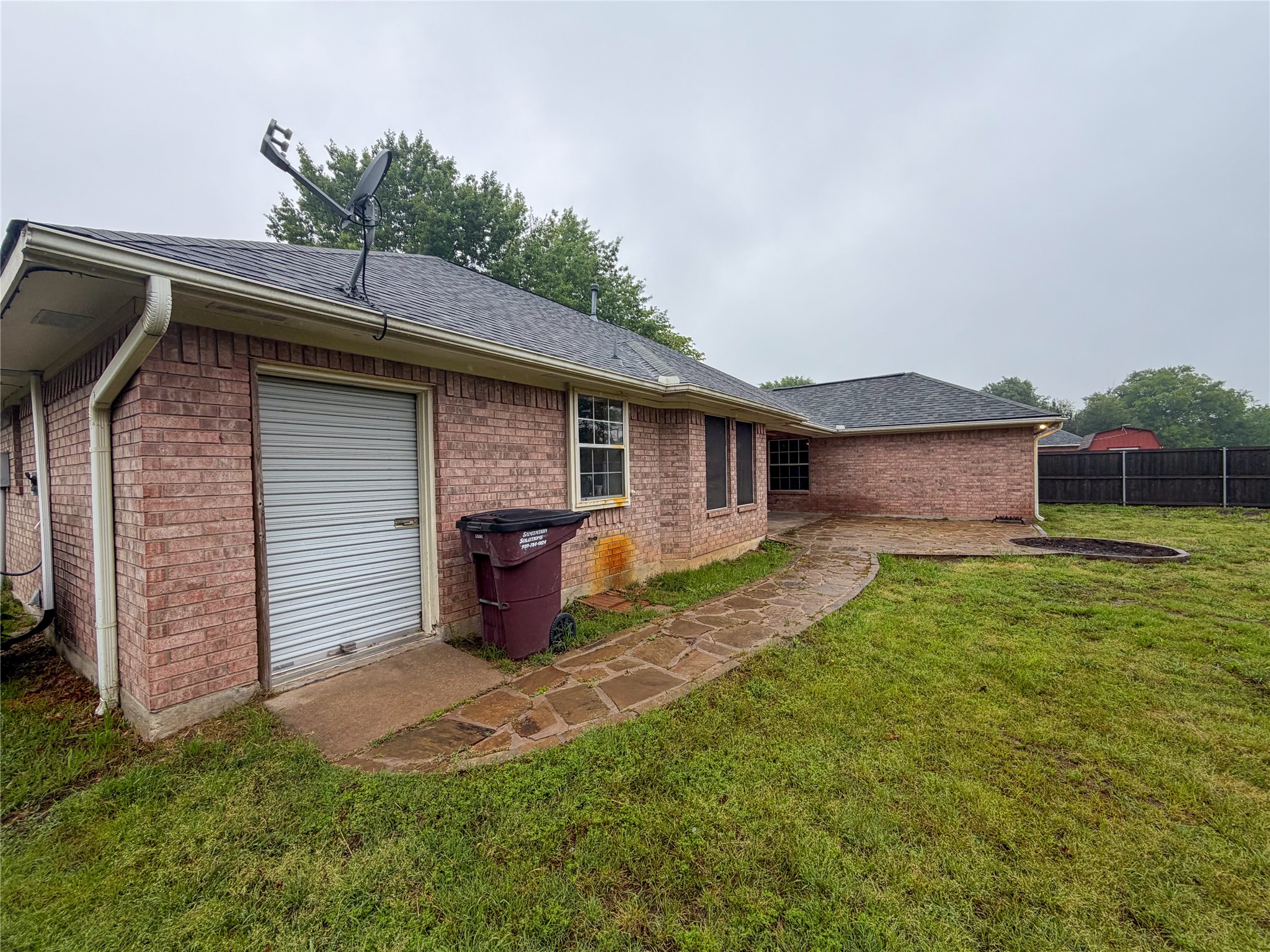 2204 N Village Drive Bonham TX 75418