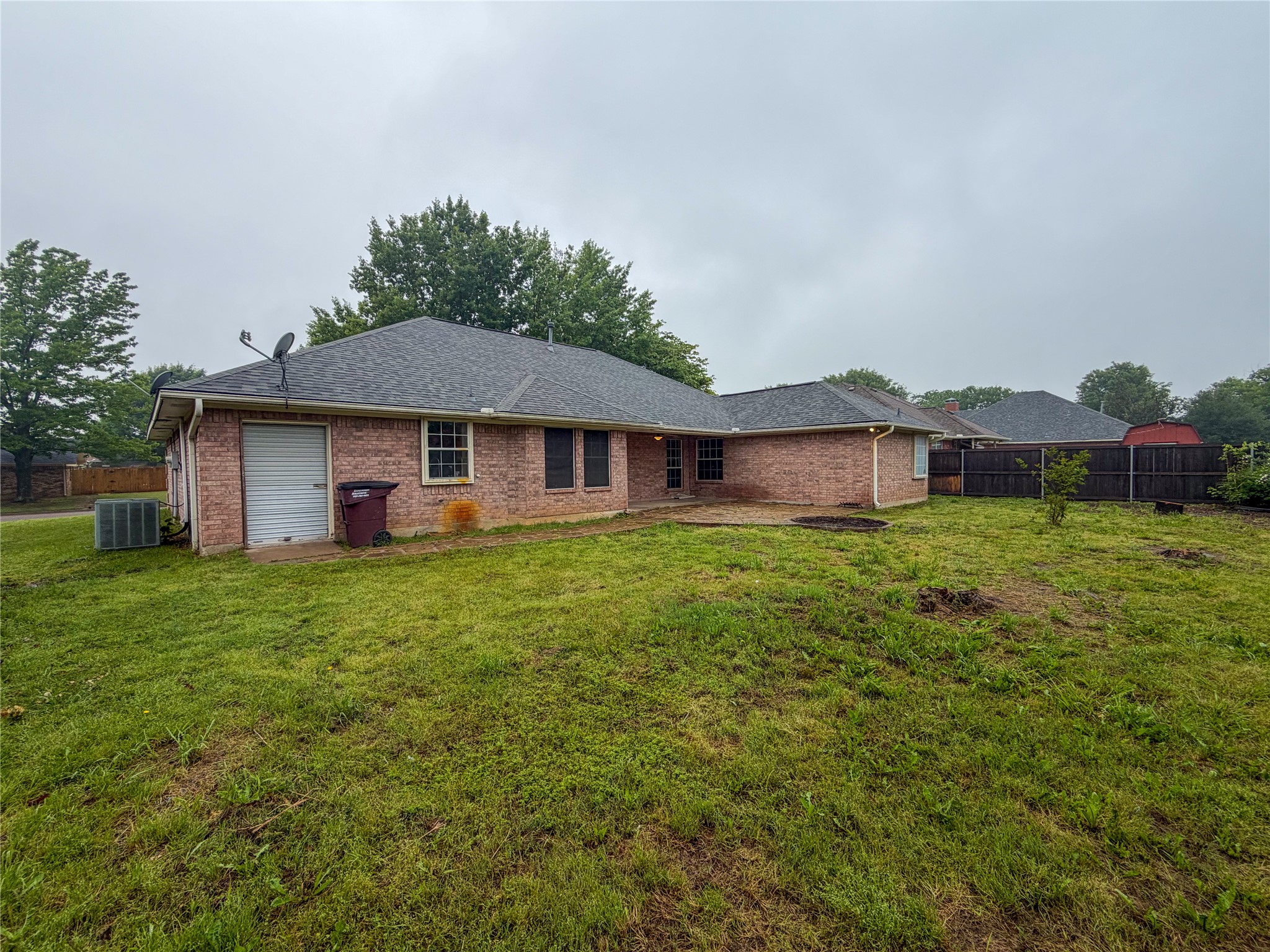 2204 N Village Drive Bonham TX 75418
