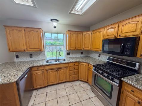 2204 N Village Drive Bonham TX 75418