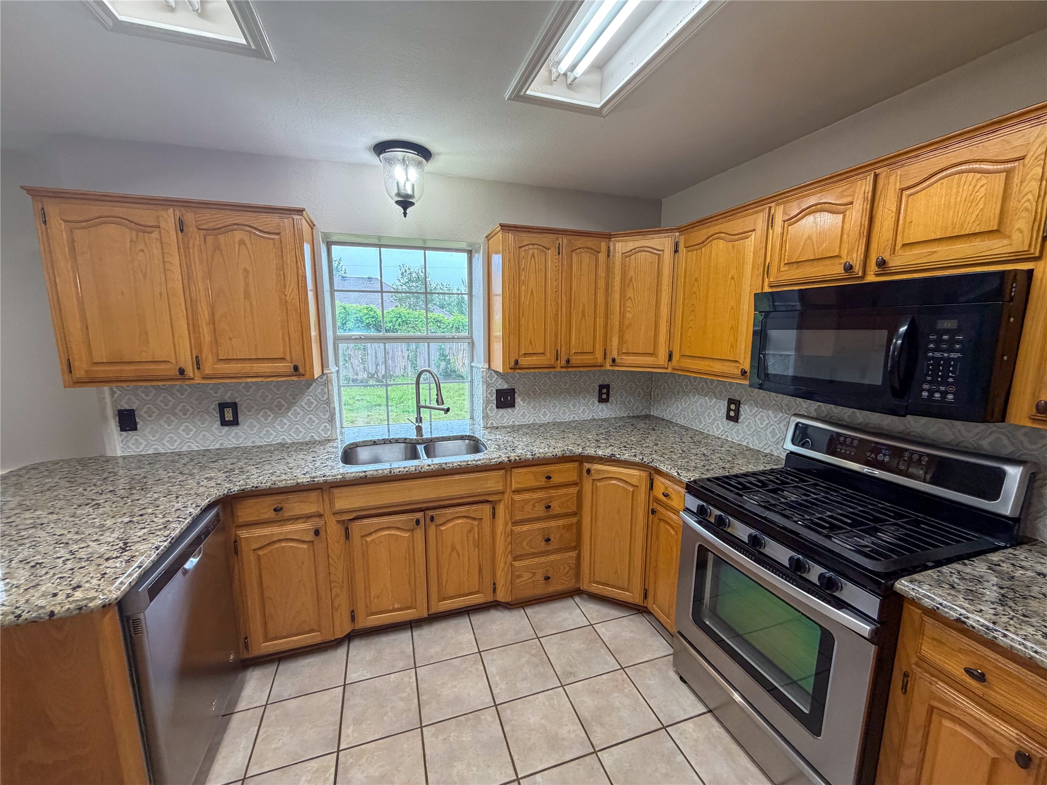 2204 N Village Drive Bonham TX 75418