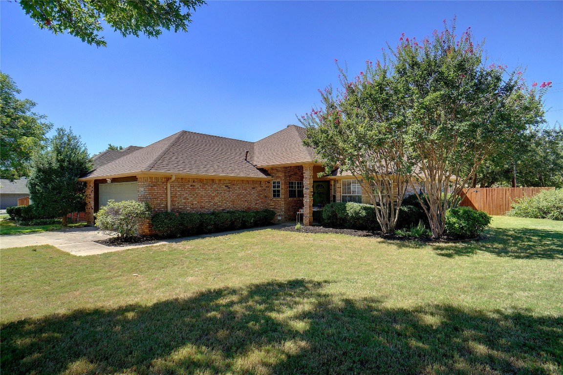 1613 Wellington Drive Denton TX 76209