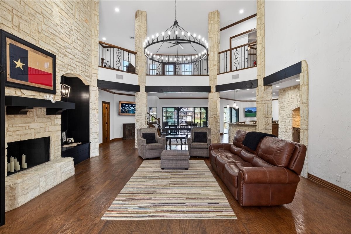 115 Saint Annes Drive Mabank TX 75156