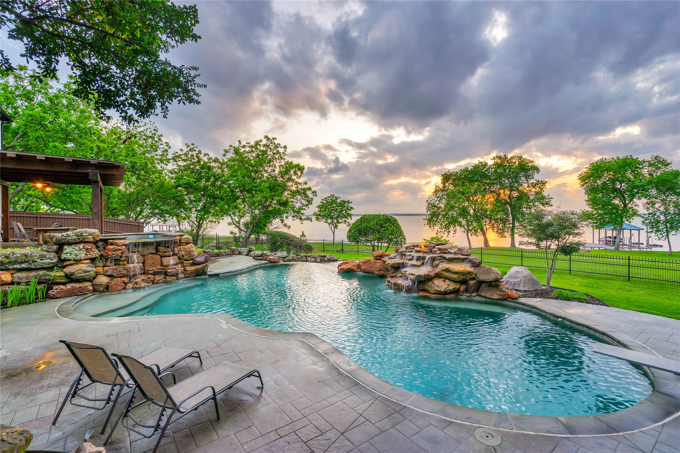 1604 S Lakeshore Drive Rockwall TX 75087