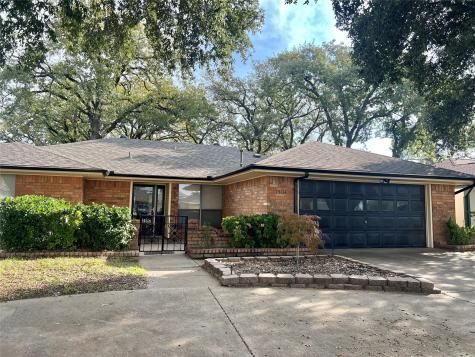 1504 Skyview Drive Irving TX 75060