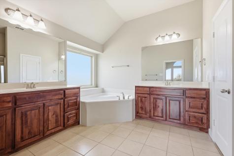 105 Devonshire Drive Waxahachie TX 75167