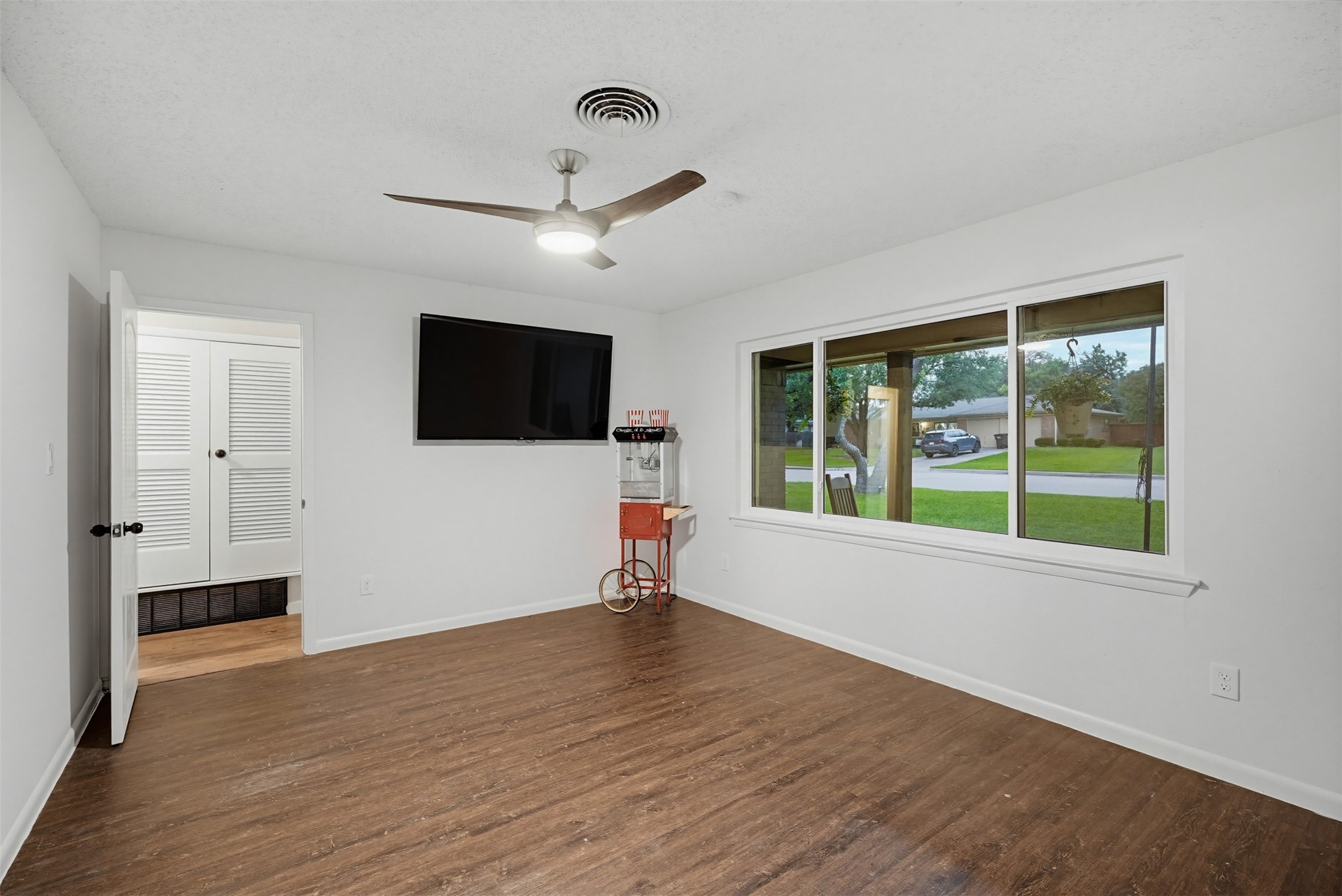 5729 Wedgmont Circle N Fort Worth TX 76133