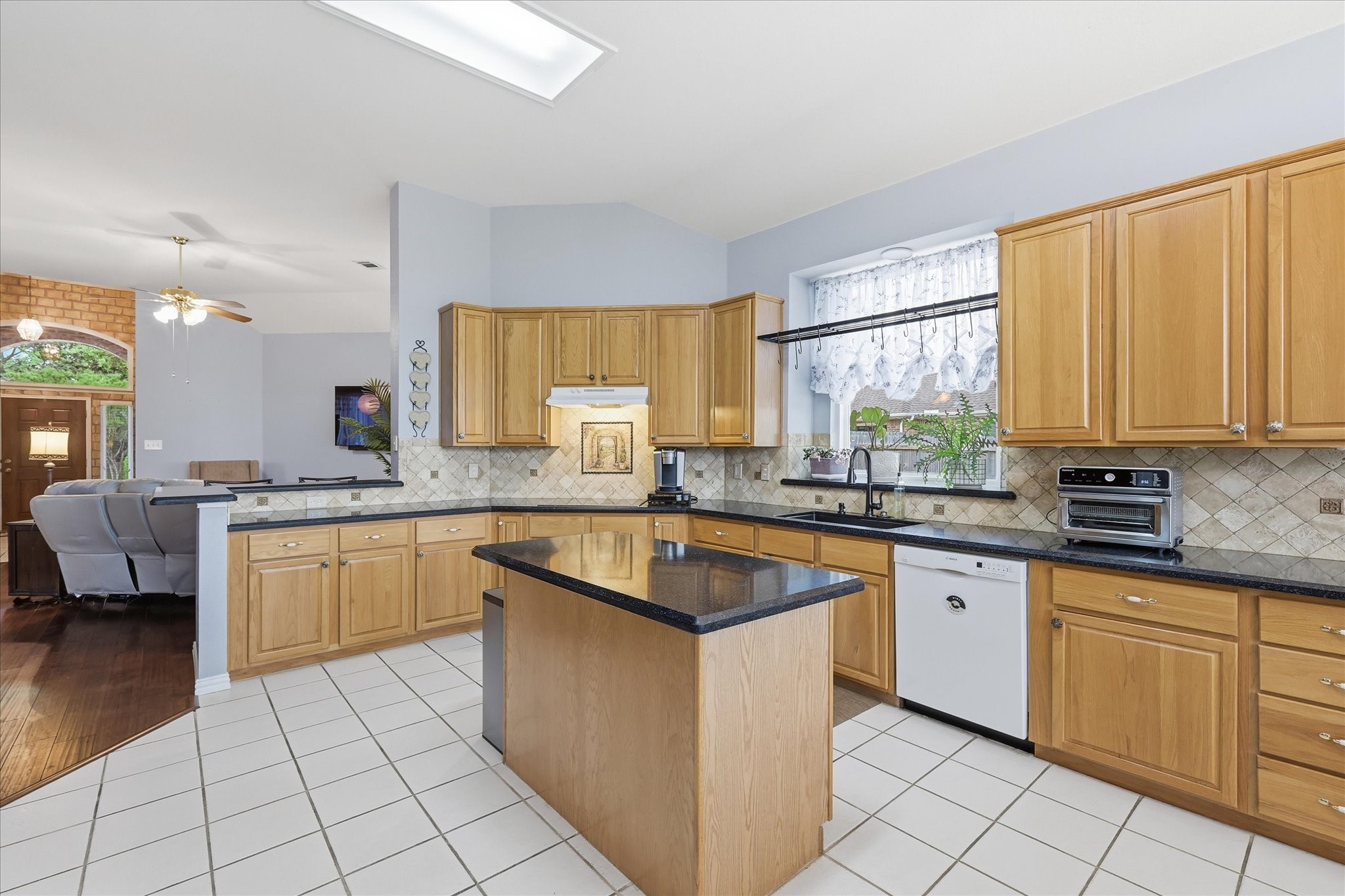 8409 Sequoia Way Fort Worth TX 76137