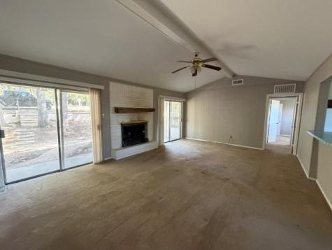 100 Post Oak Hilltop Lakes TX 77871