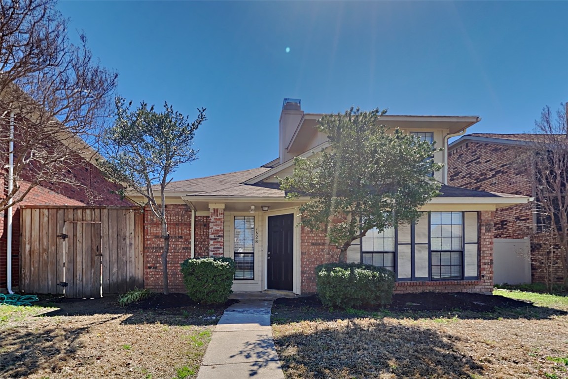 1628 San Francisco Street Carrollton TX 75007