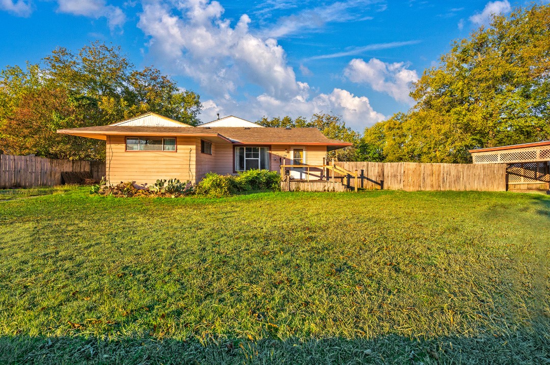 224 S Harrison Avenue Sherman TX 75090
