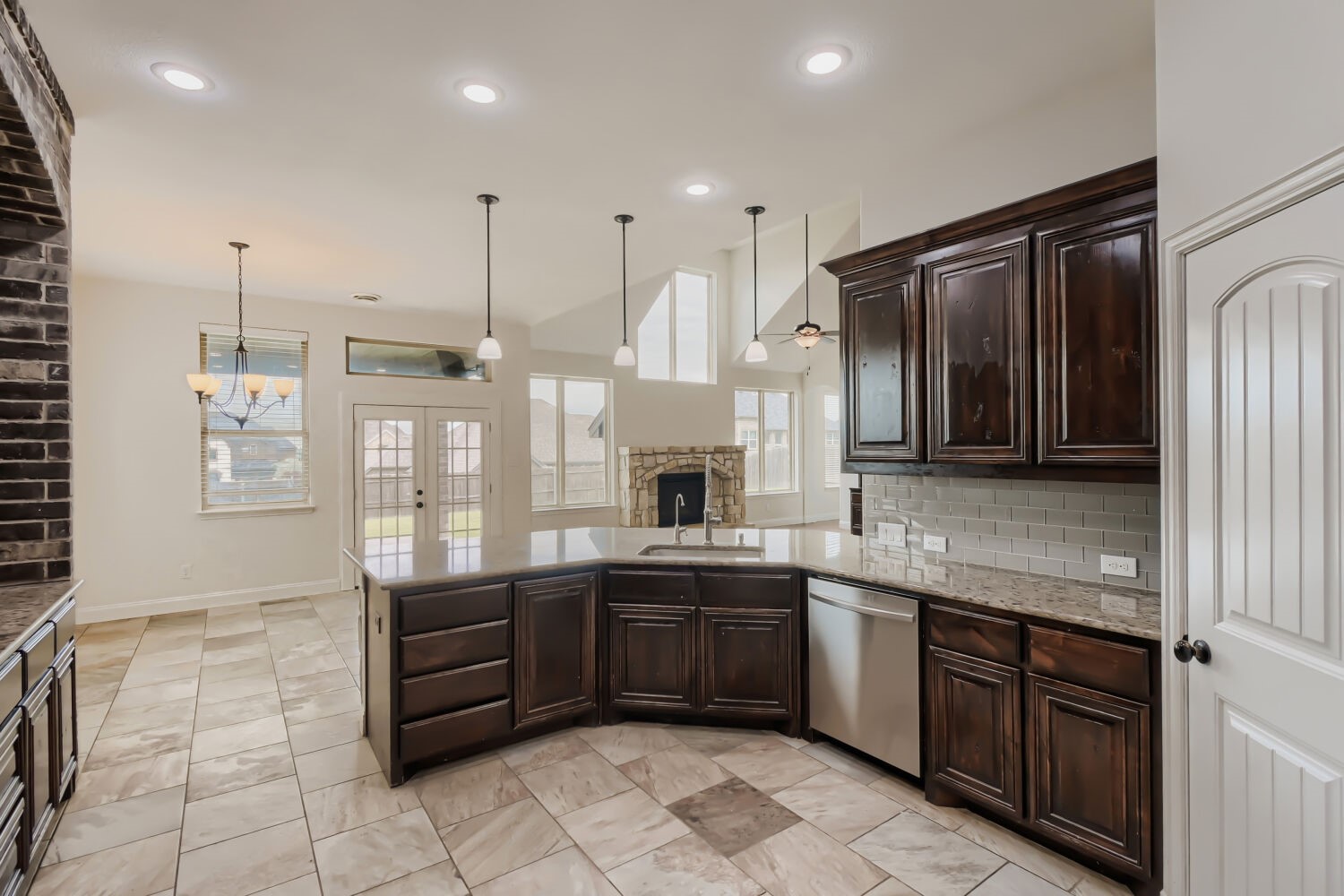 138 Fairweather Drive Burleson TX 76028