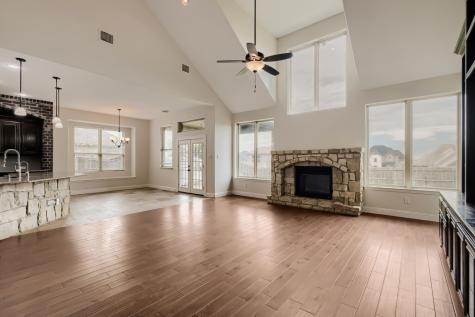 138 Fairweather Drive Burleson TX 76028