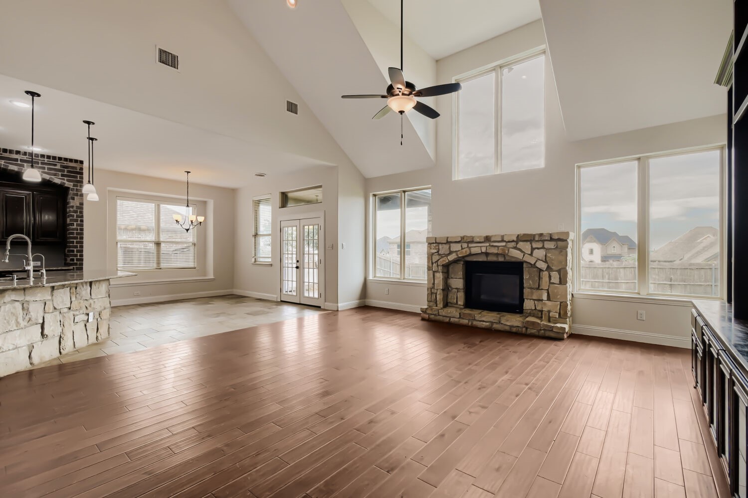 138 Fairweather Drive Burleson TX 76028