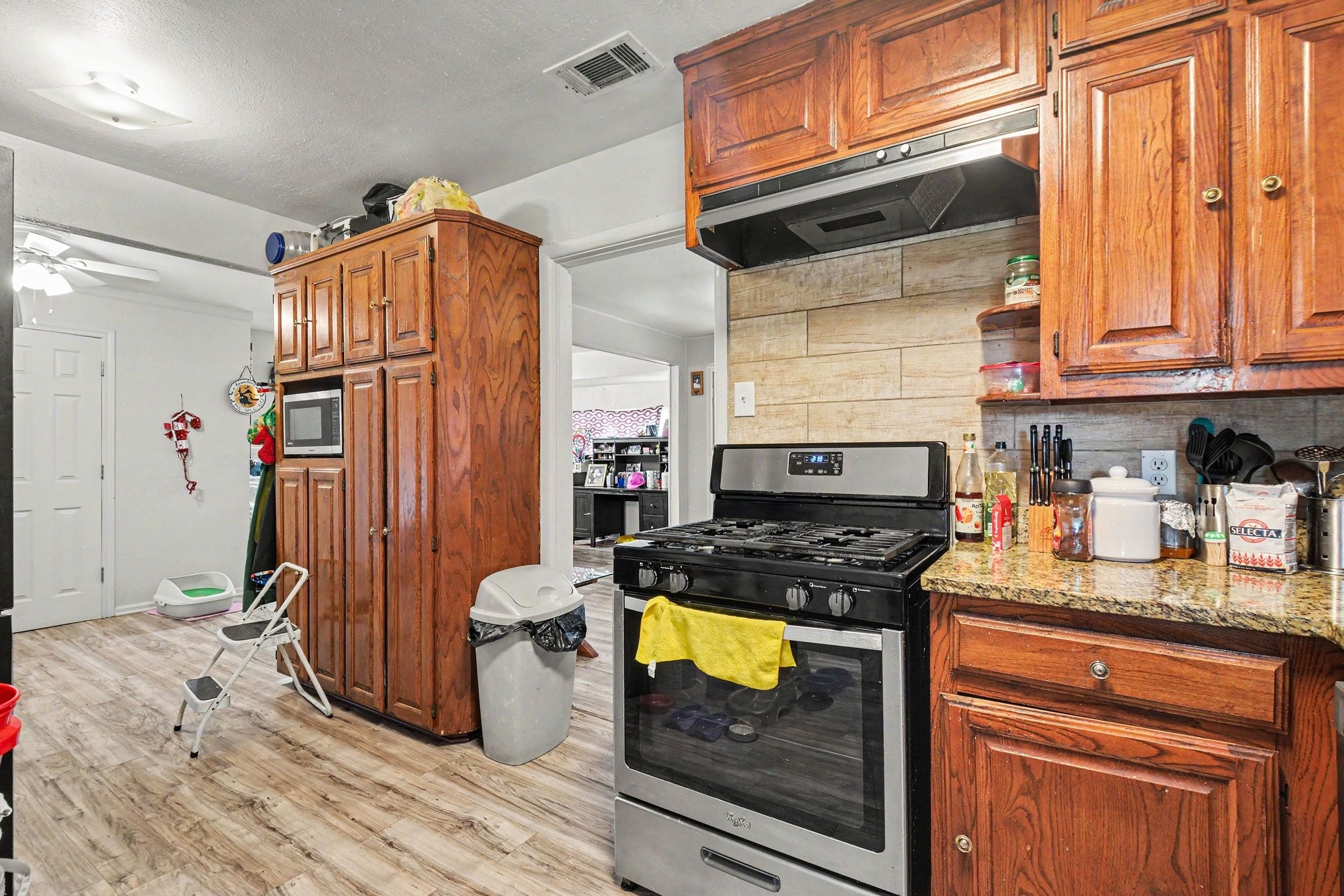 2889 Beasley Drive Garland TX 75041