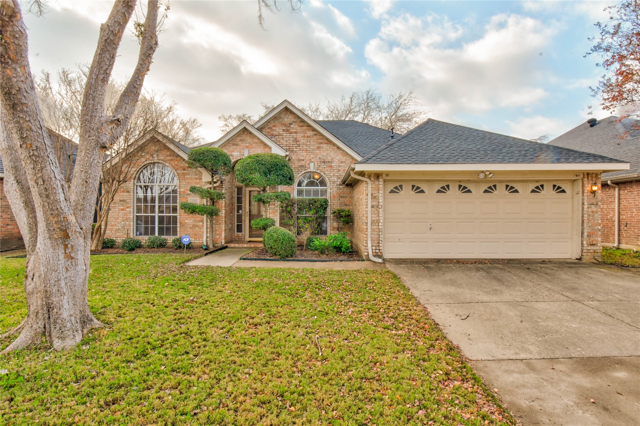 6709 Briarwood Drive Fort Worth TX 76132