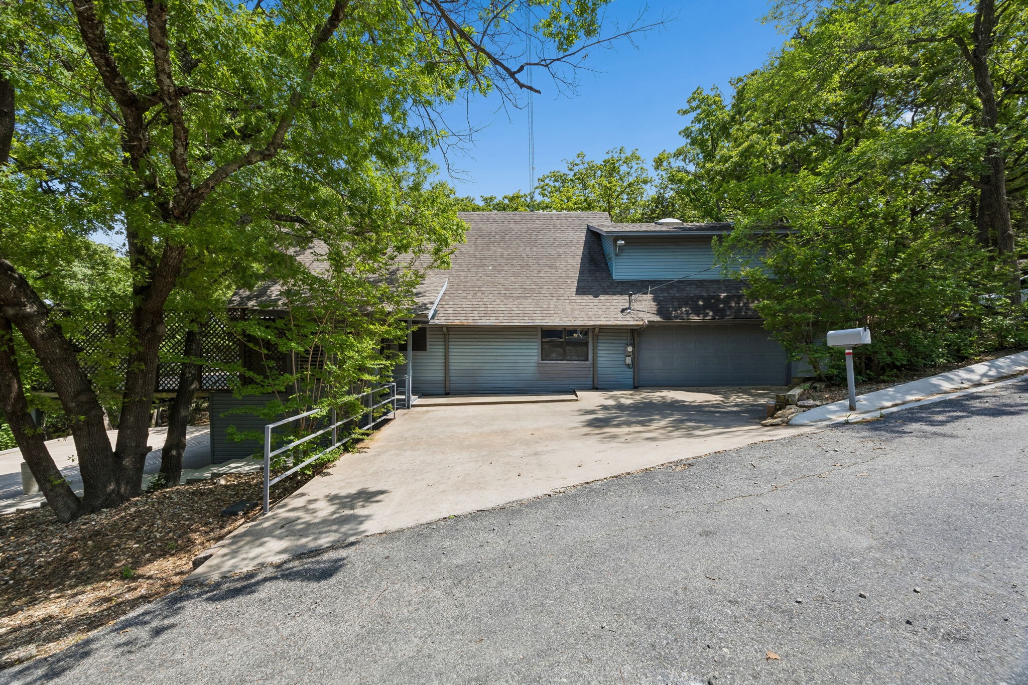 86 Queens Drive Pottsboro TX 75076